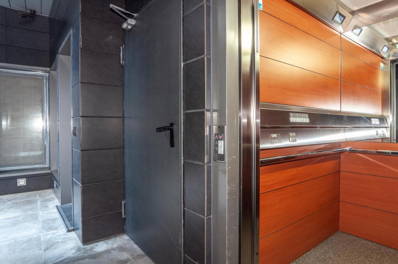 Bhost - Apartamento Victoria Malaga Exterior photo